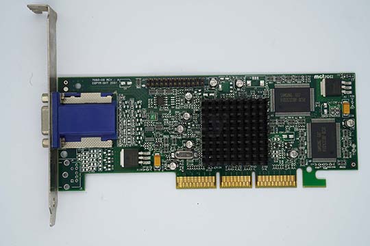 Matrox 迈创 G450 32MB显示卡G45FMAA32DB（MGA-G450芯片）